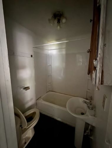 1353 N Morgan St - Photo 4 of 6