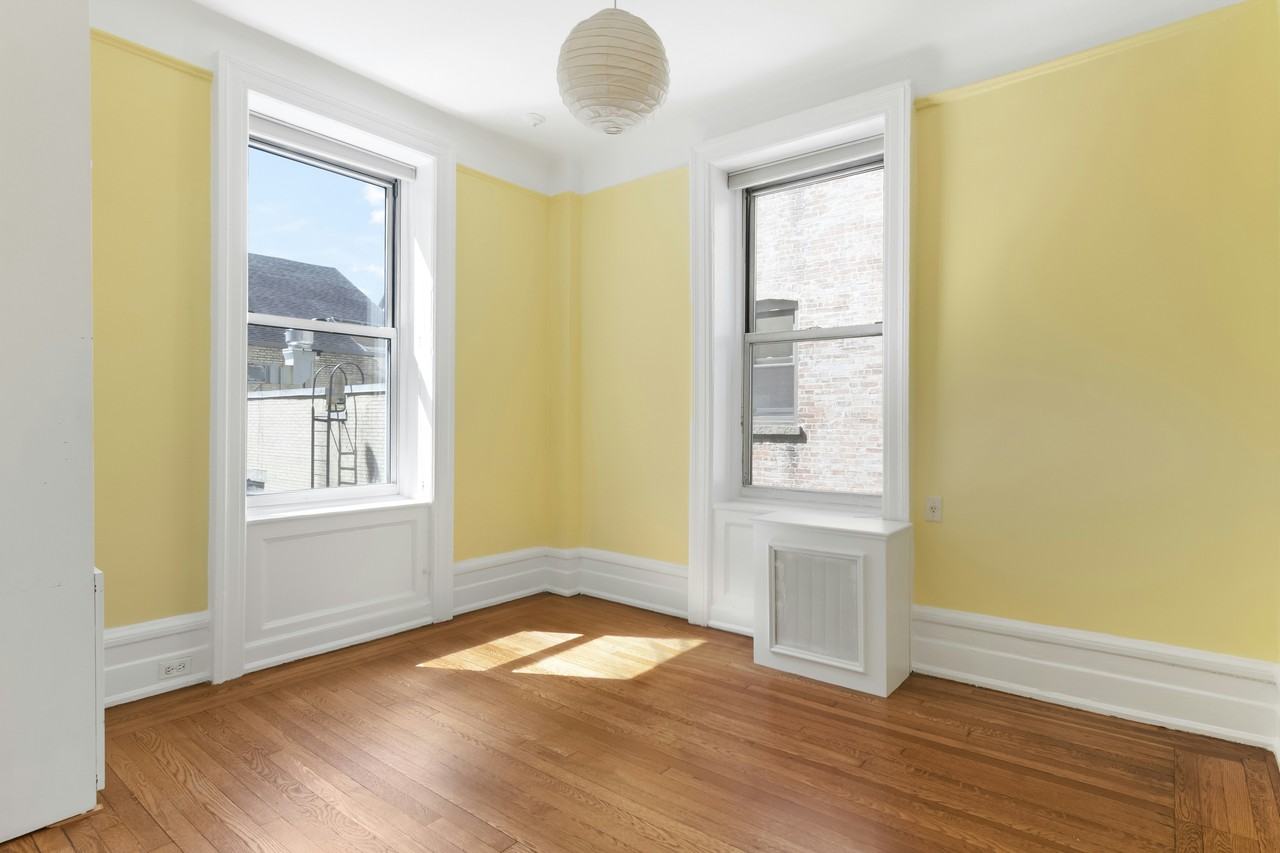 600 W 115th St #41 - Photo 2 of 5