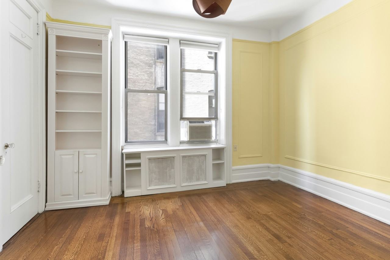 600 W 115th St #41 - Photo 3 of 5