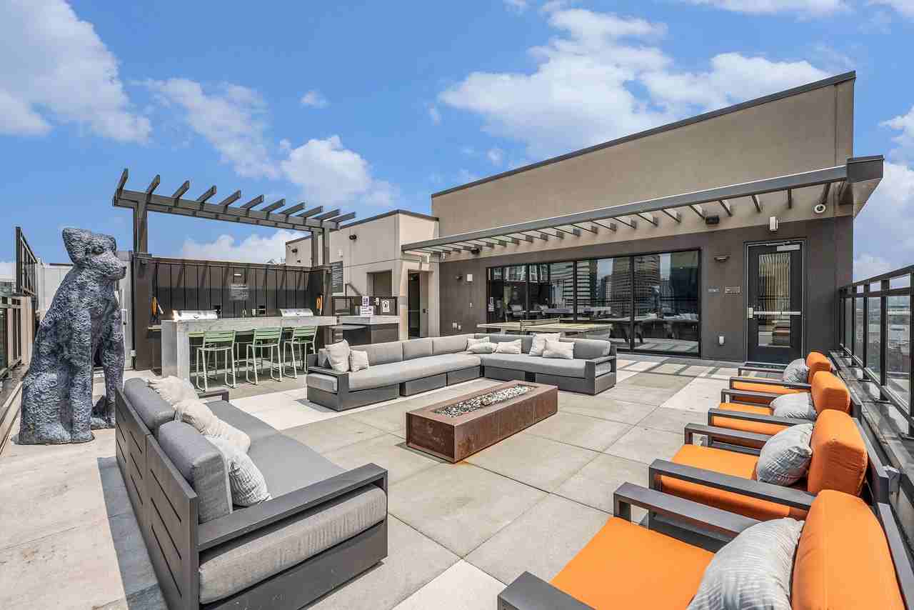 SOVA ON GRANT - Photo 7 of 33