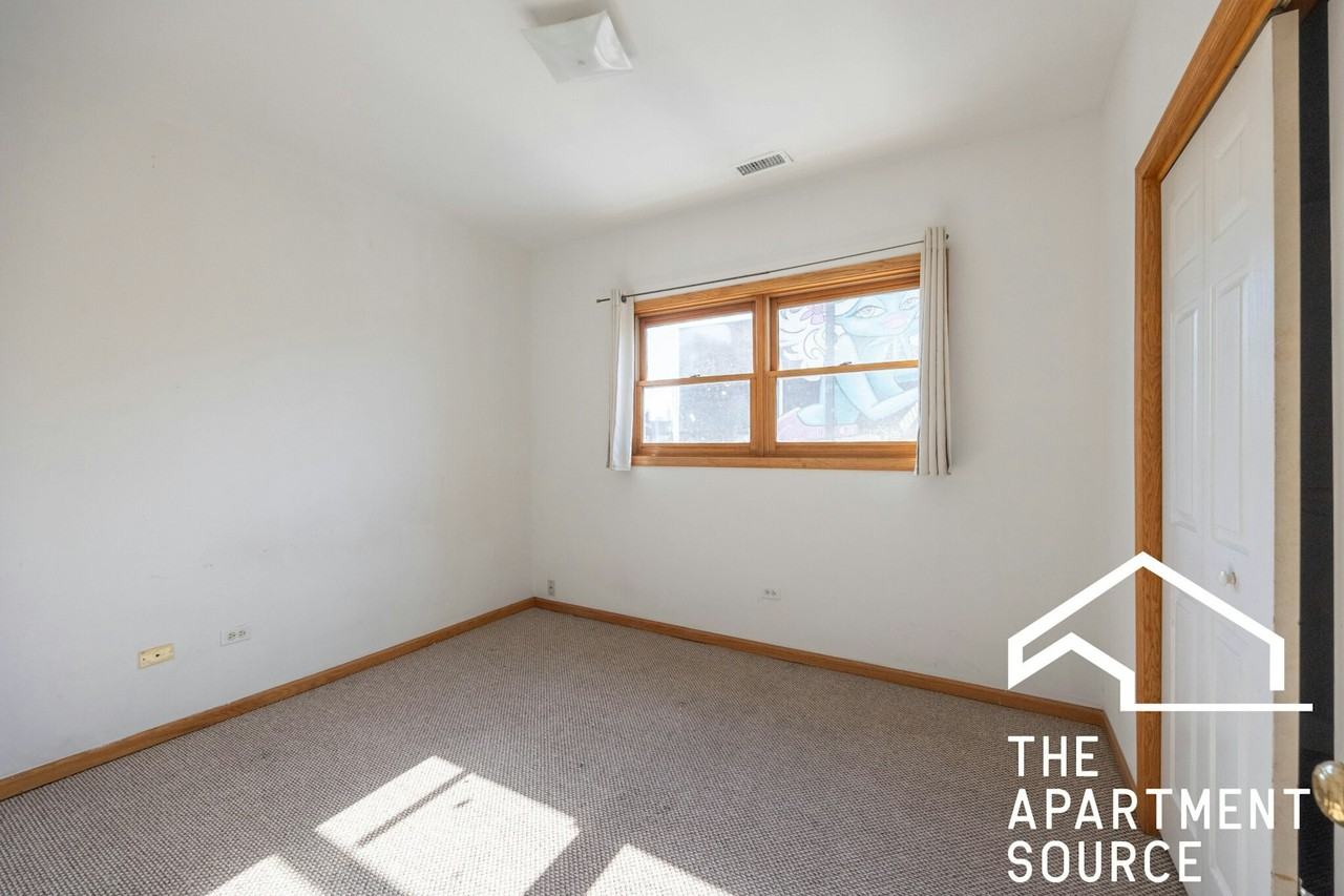 817 North Milwaukee Avenue, Unit 3F - Photo 3 of 20
