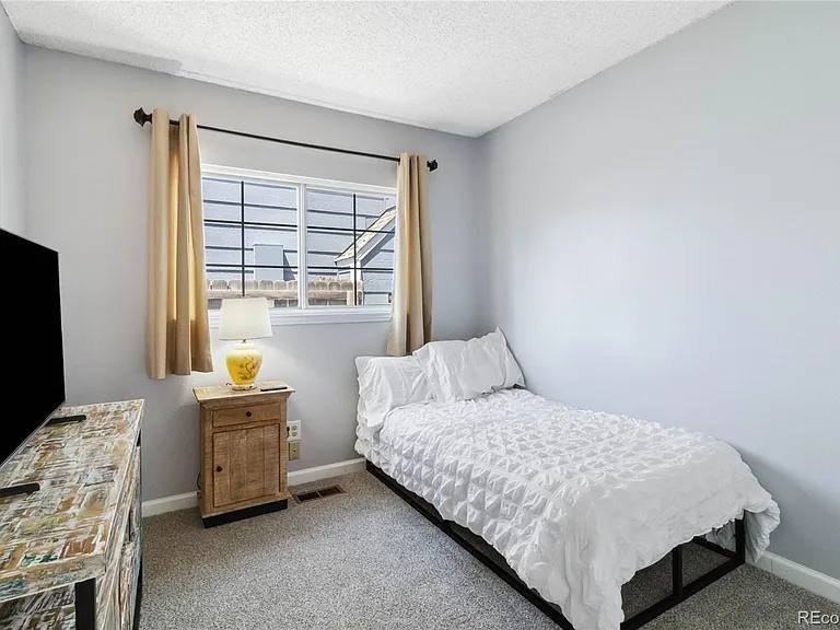 7647 Elmwood Street - Photo 3 of 10