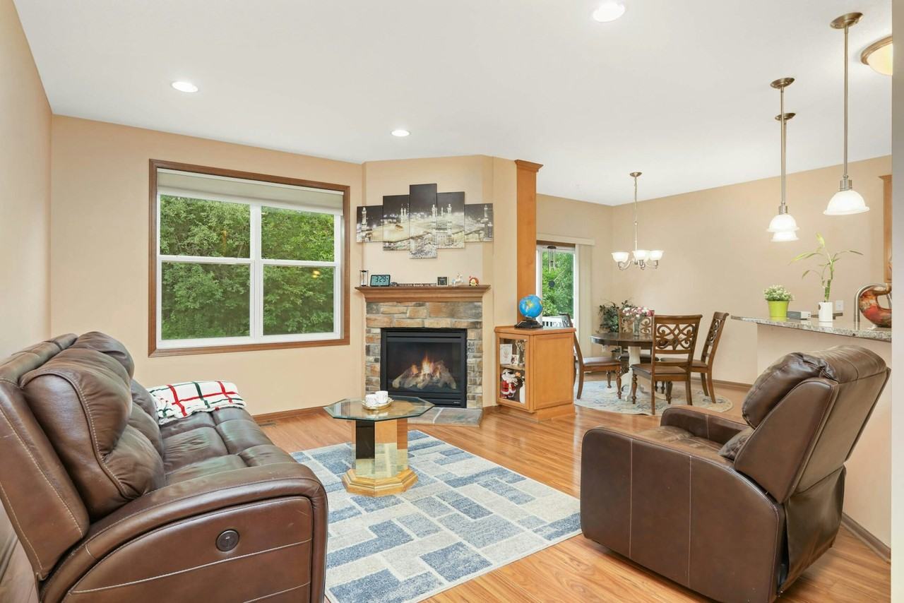 1816 Commonwealth Boulevard - Photo 3 of 26
