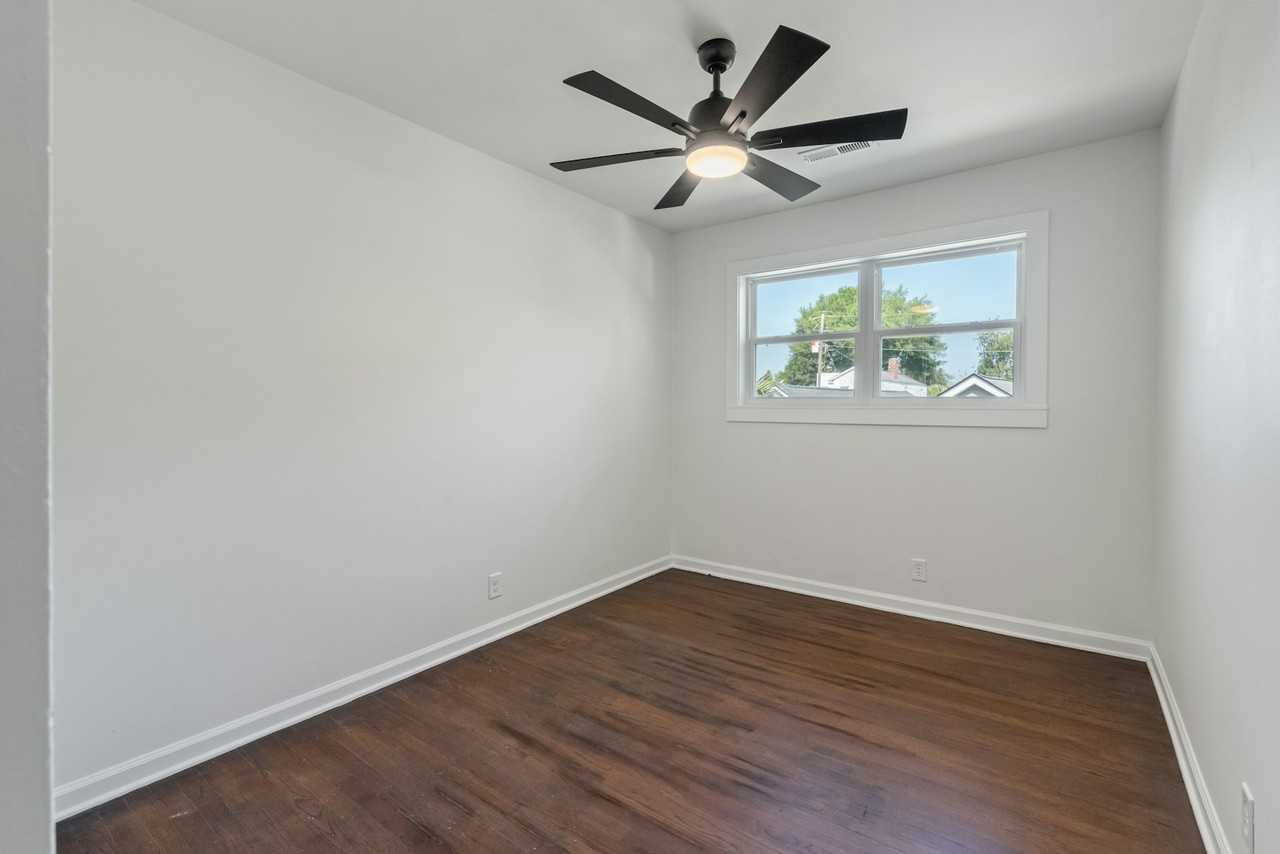 12 Grove St - Photo 7 of 26