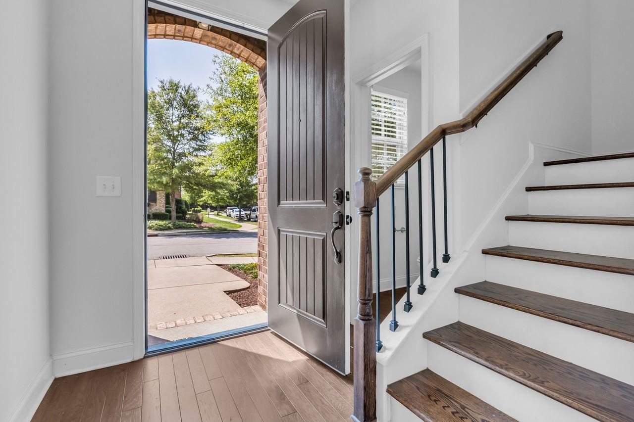 2000 Bungalow Drive - Photo 3 of 24