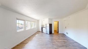 featured image of 1829 Lincoln Ave #313