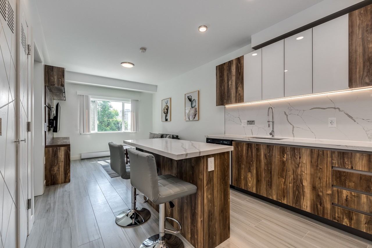 1168 Pendrell Street - Photo 2