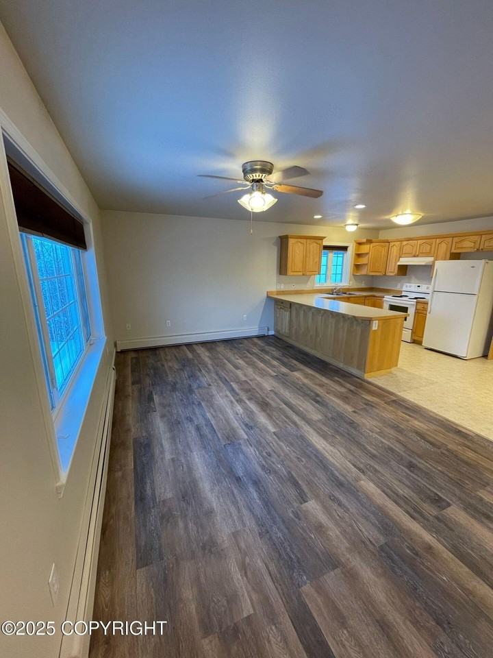 8114 W Donna Marie Ln #3 - Photo 3 of 16