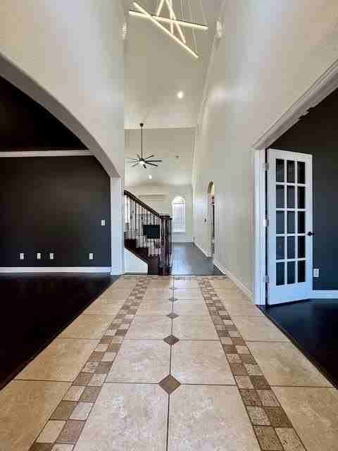 601 Auburn St - Photo 3 of 50