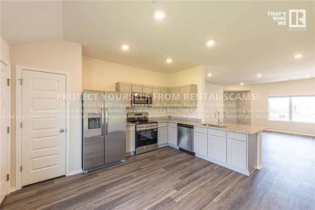 2721 Elliott St - Photo 7 of 16