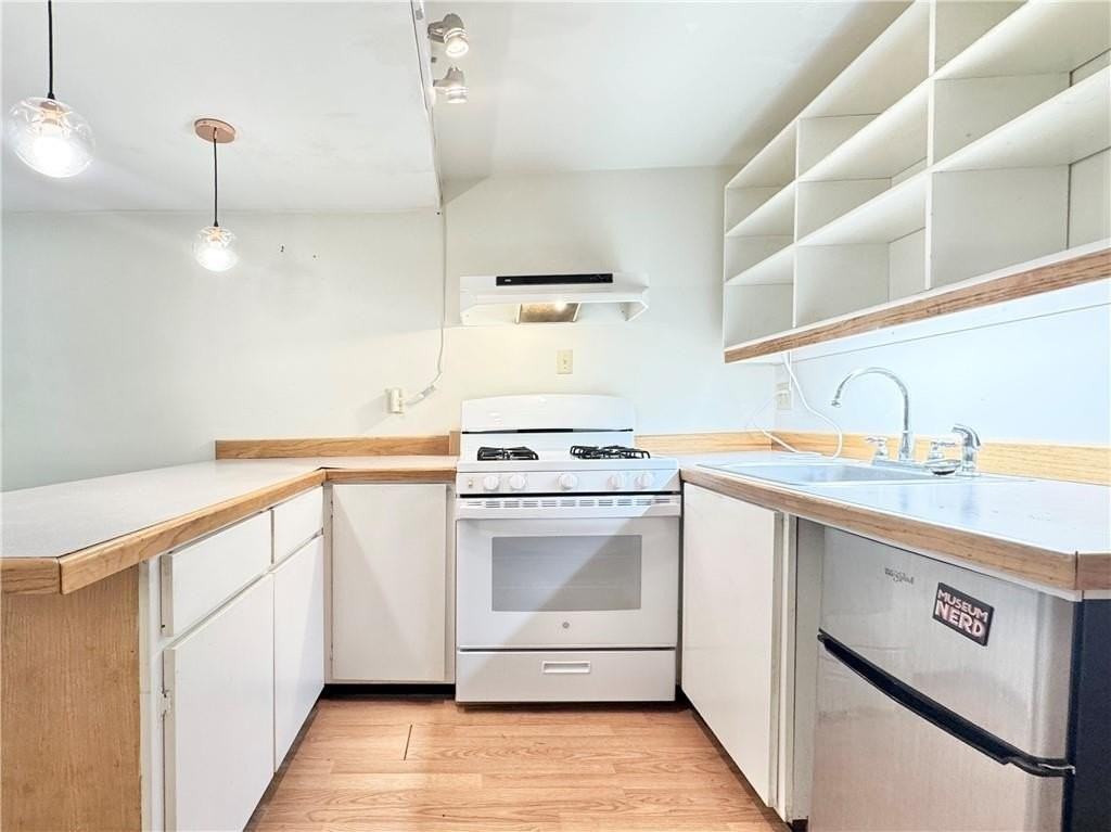 301 N Fletcher Ave #B - Photo 6 of 9