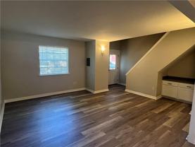 605 W Benton St #D - Photo 1 of 1