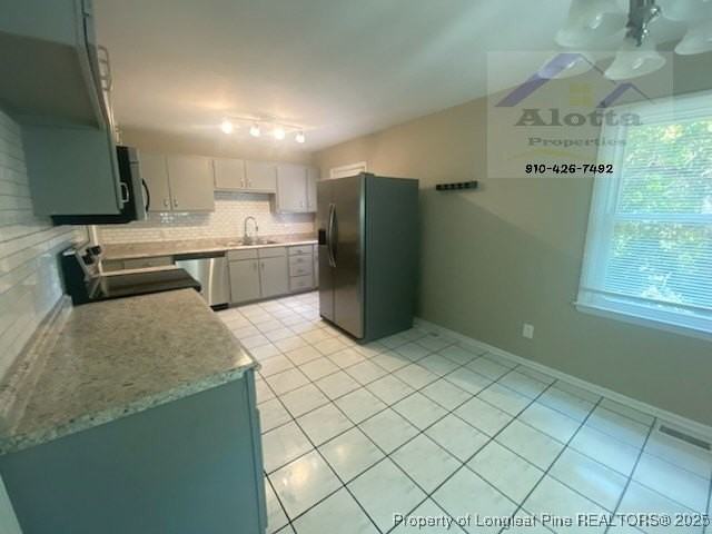 5312 Bluewater Pl - Photo 3 of 15