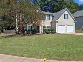 featured image of 215 Barberry Ln