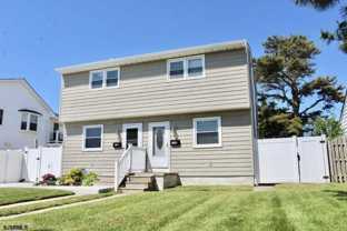 233 38th St S #B - Photo 1 of 1