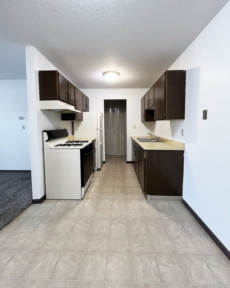 Hilltop Lane East & West - Photo 5 of 12