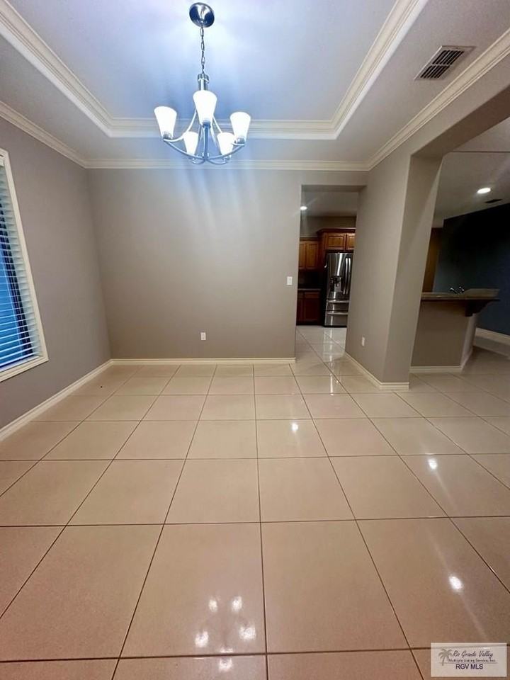 6752 Stone Oak - Photo 3 of 19