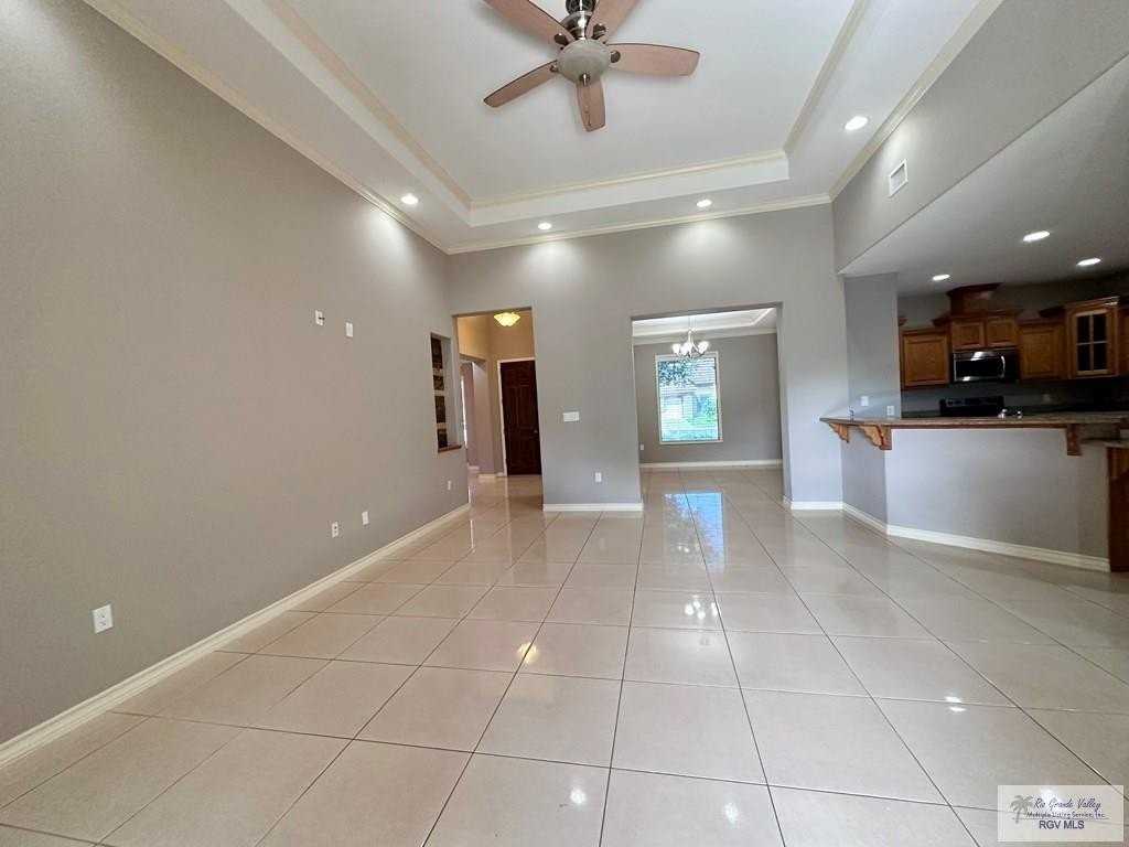 6752 Stone Oak - Photo 6 of 19