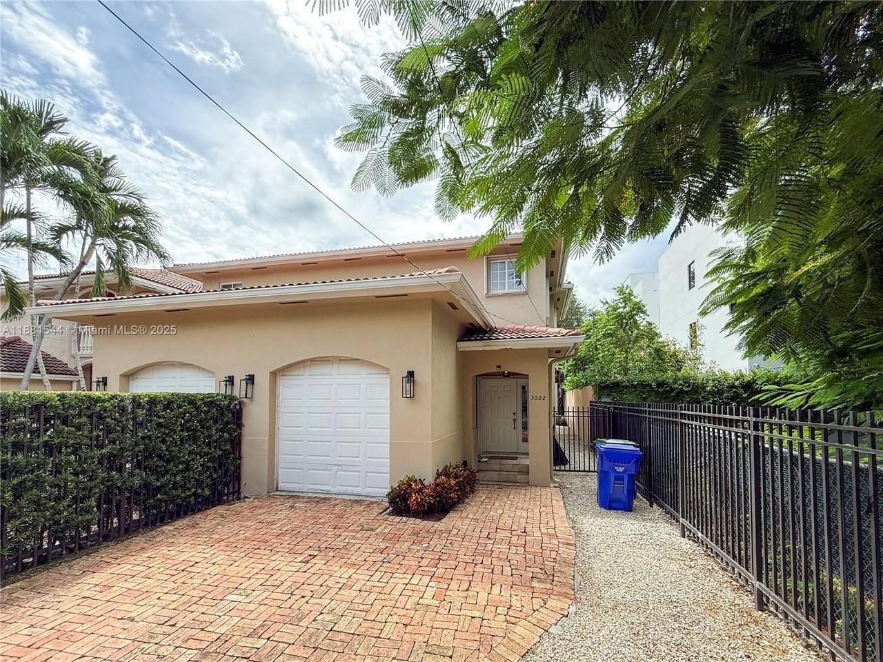 3022 Indiana St #3022