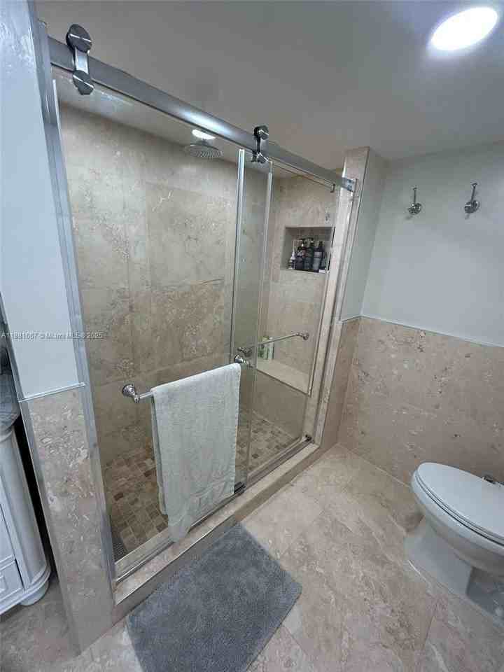 4000 Ne 168th St #110A - Photo 6 of 24