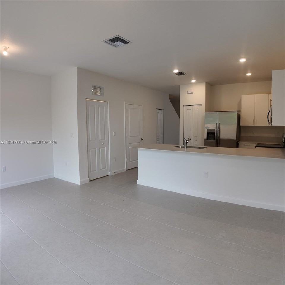 35761 Sw 178th Ct #35761 - Photo 7 of 50