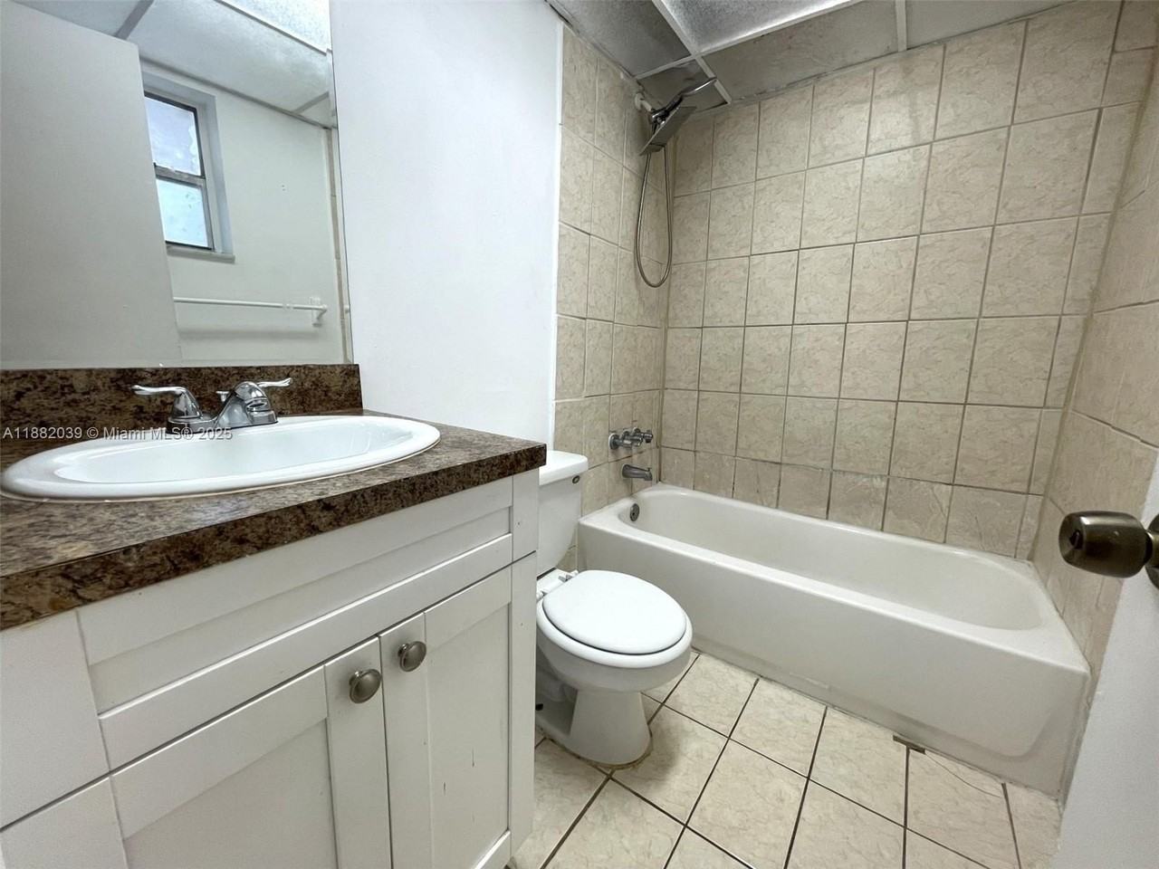 2800 Nw 56th Ave #A202 - Photo 7 of 10