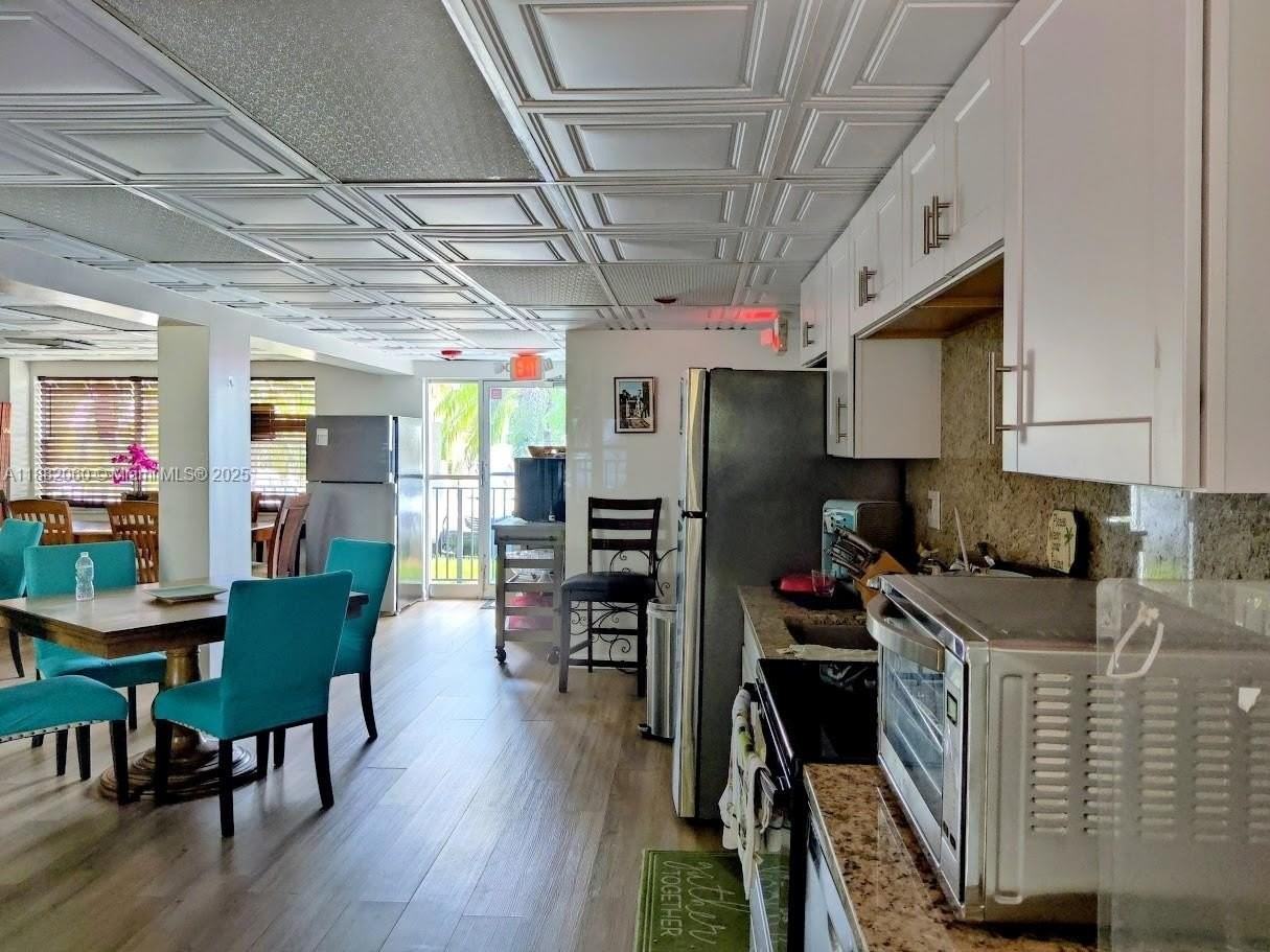 4117 Bougainvilla Dr #315 - Photo 4 of 36