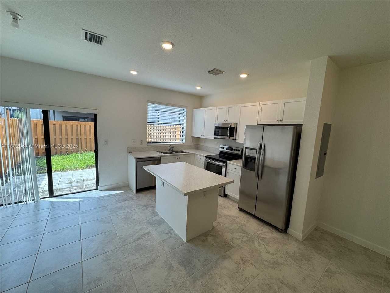 24970 Southwest 112th Court #0 - Photo 4 of 32