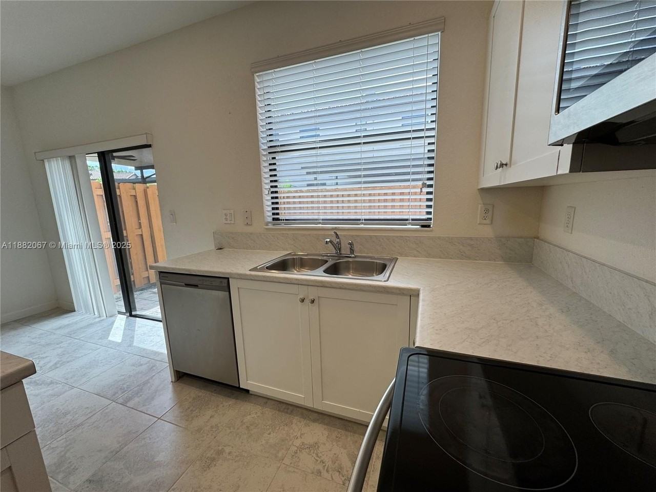 24970 Southwest 112th Court #0 - Photo 6 of 32