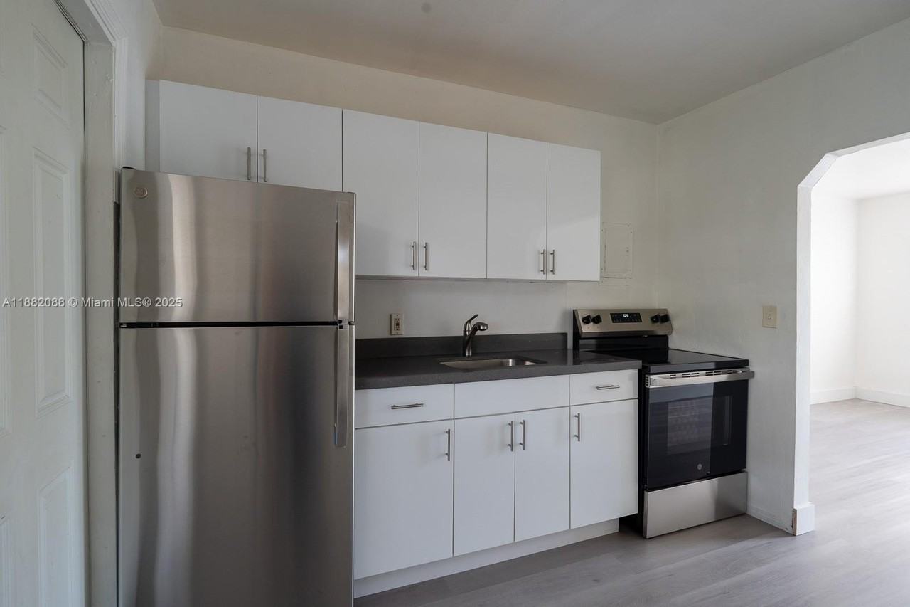 7021 Nw 4th Ct #1 - Photo 4 of 15