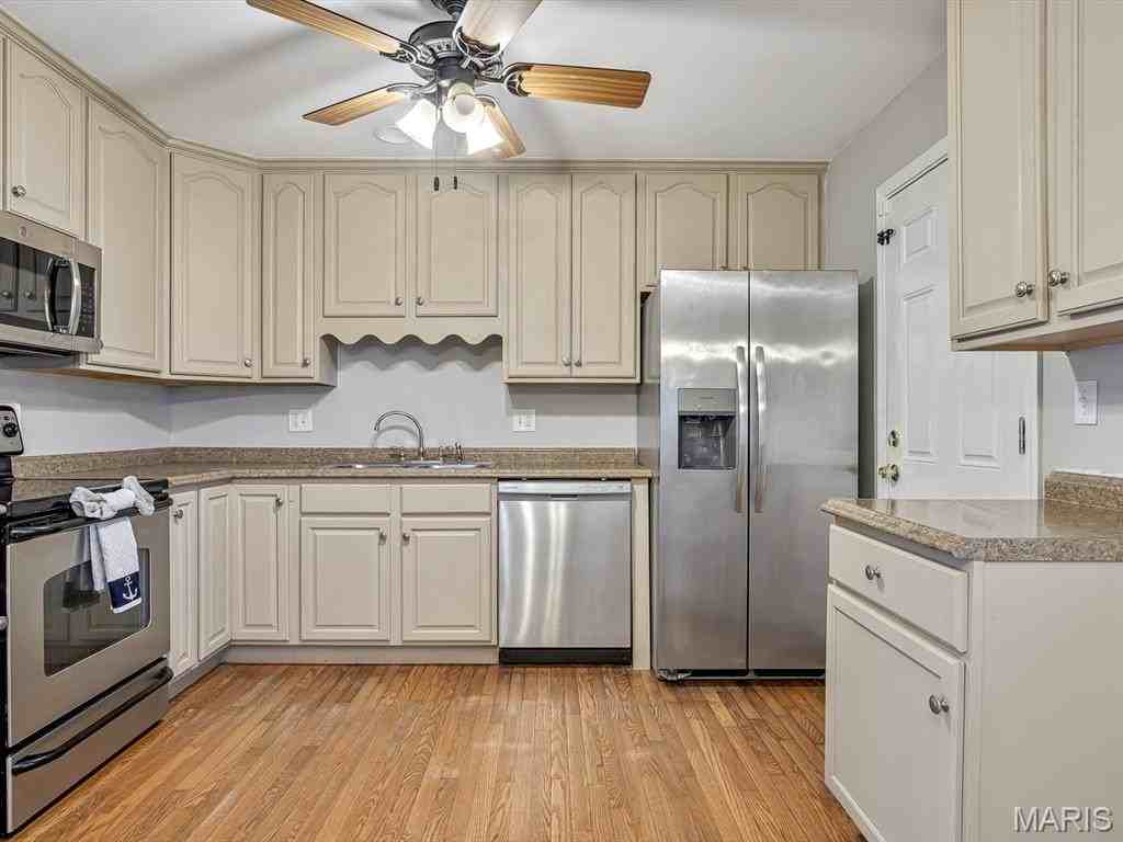 1203 Princeton Drive - Photo 5 of 17