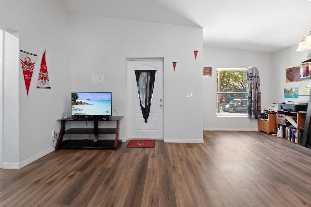 1650 14th St S - Photo 4 of 20