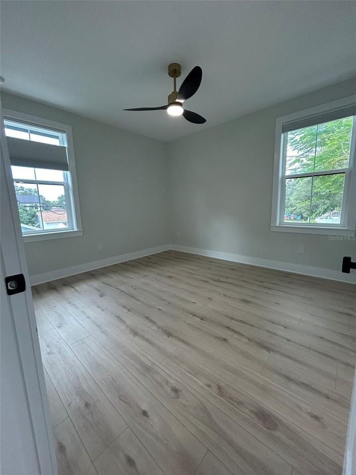 468 44th Ave N #1-2 - Photo 6 of 12