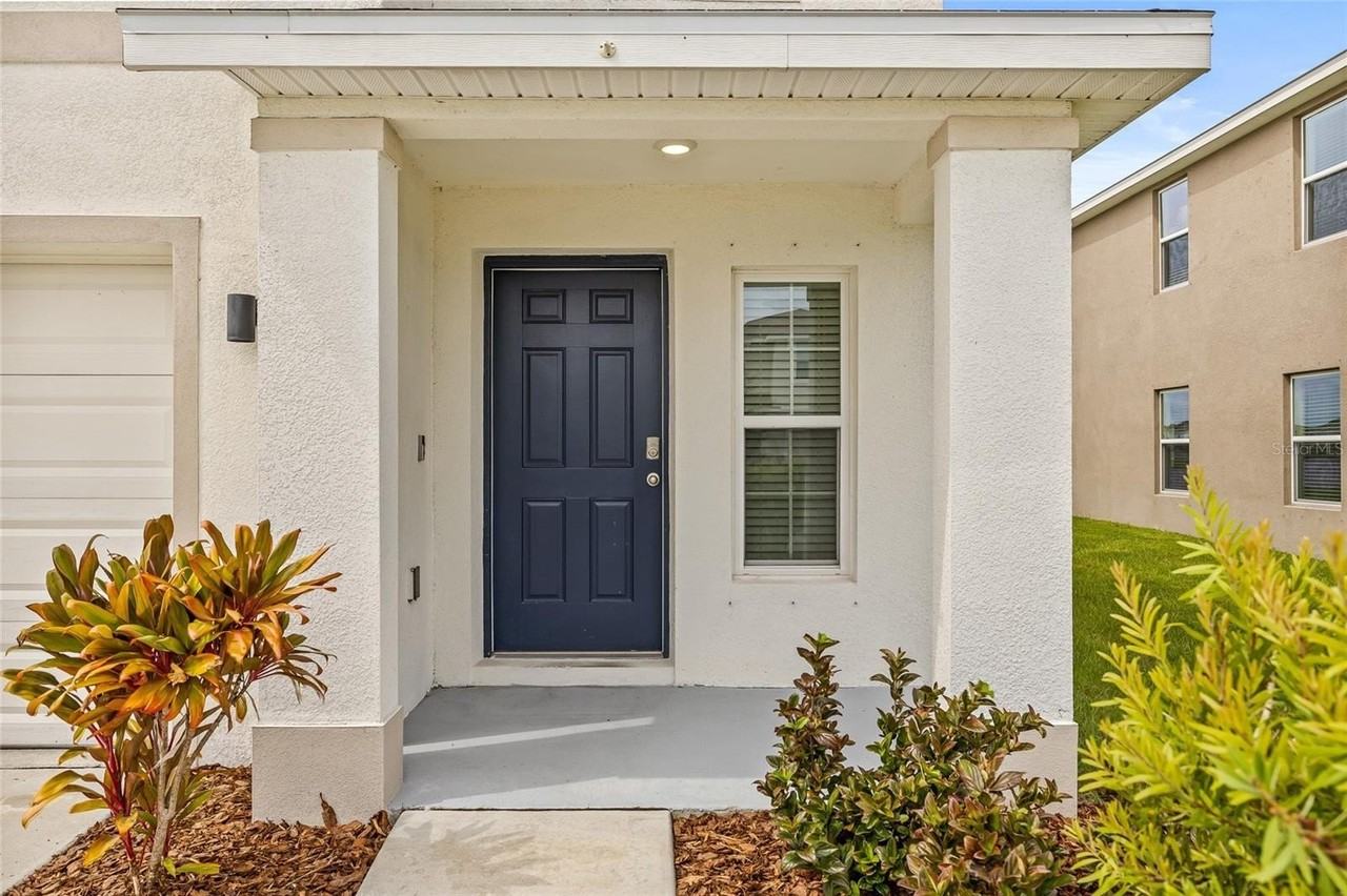 16847 Delia St - Photo 5 of 50