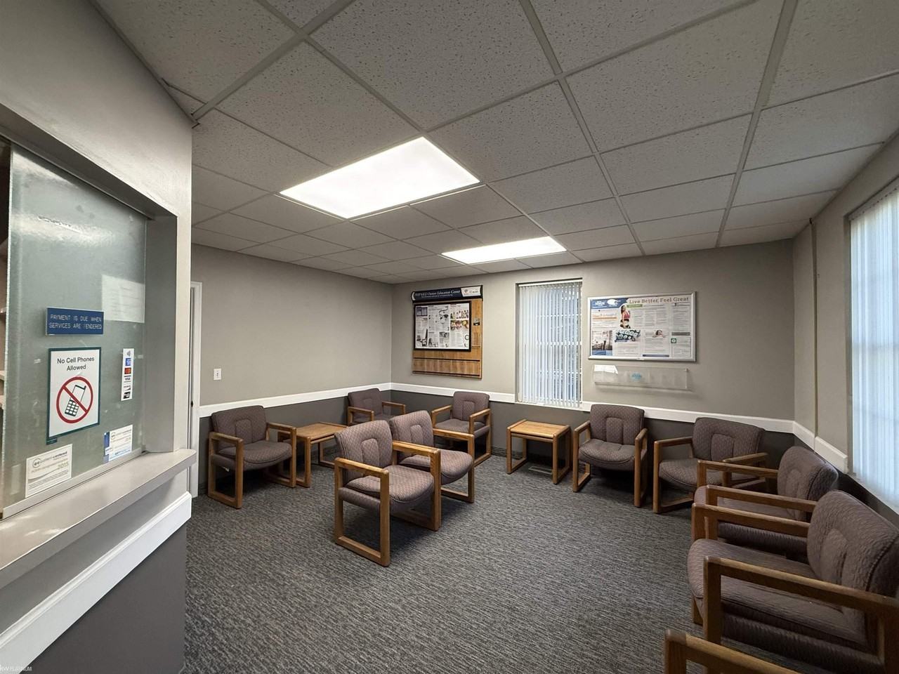 241 N Main St - Photo 6 of 25