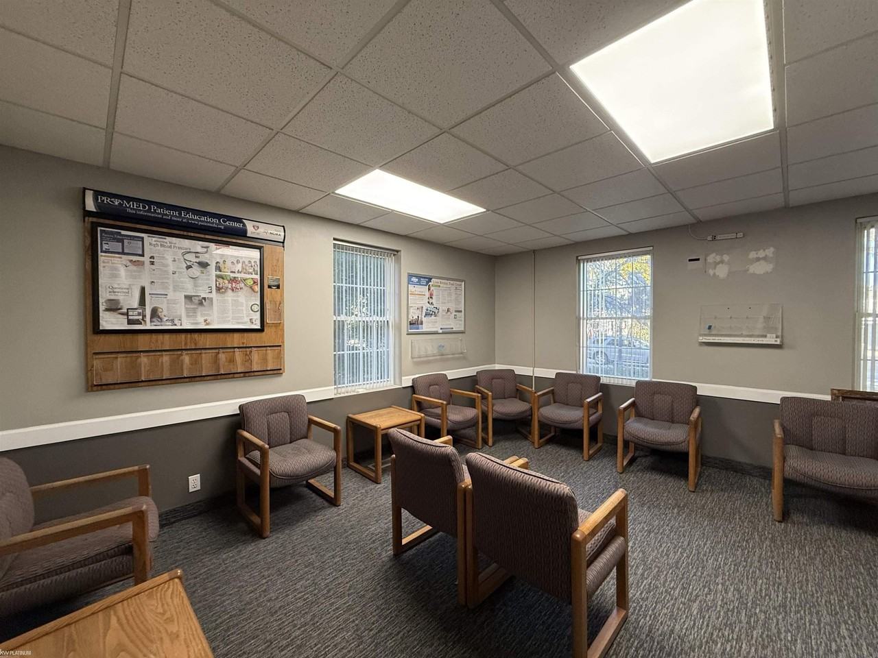 241 N Main St - Photo 7 of 25