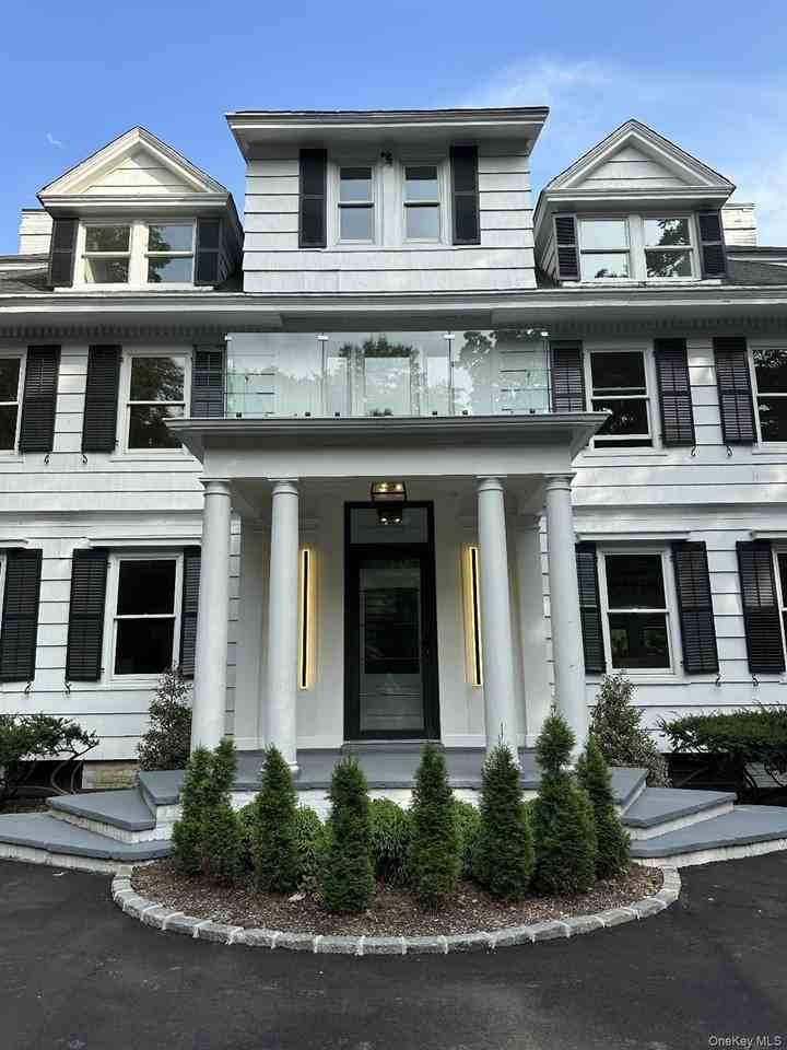 87 Wheatley Rd - Photo 2 of 16