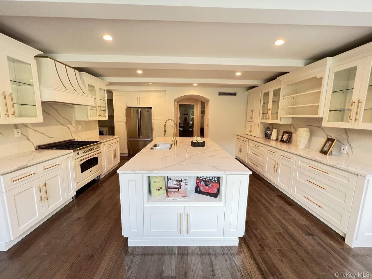 87 Wheatley Rd - Photo 5 of 16