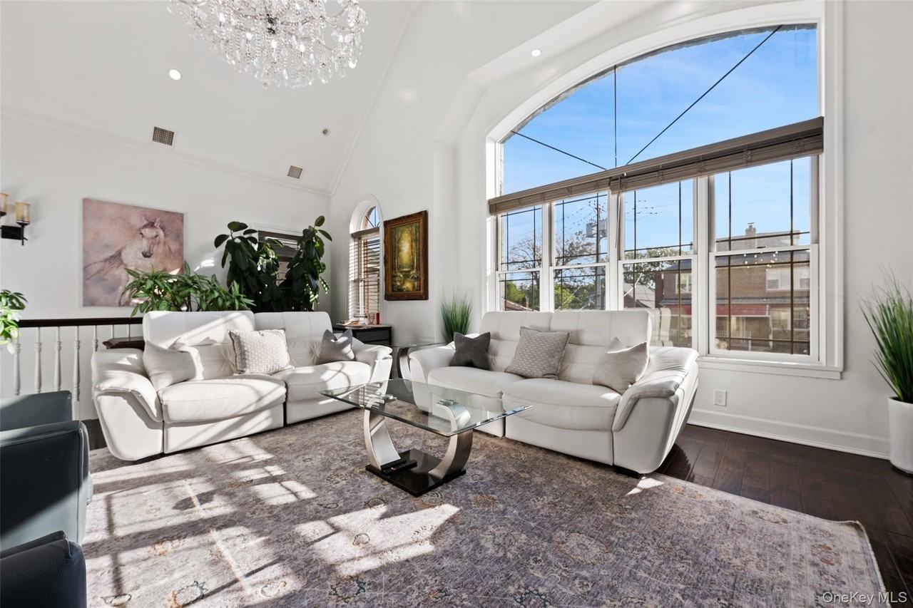 2063 Narragansett Ave #2 - Photo 3 of 37