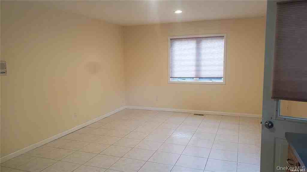 57 Sage Hollow Ct - Photo 3 of 10