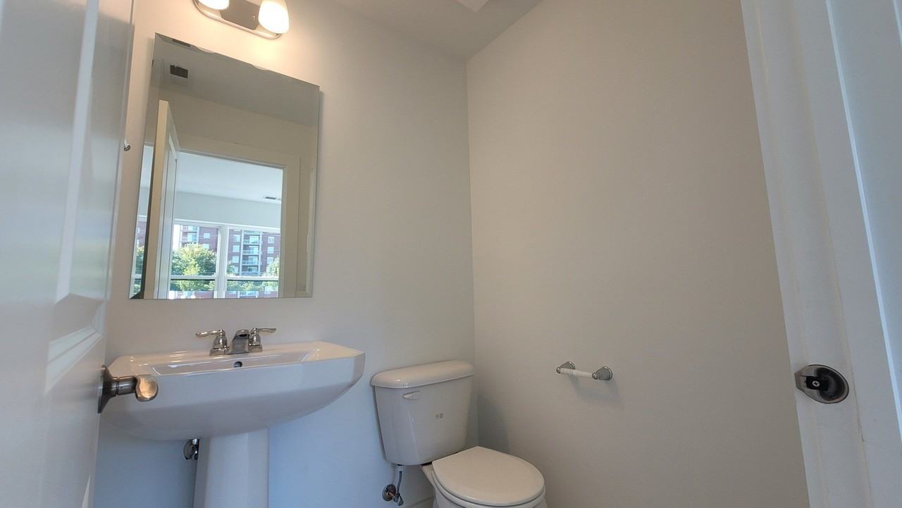 8377 Mulberry Ave - Photo 4 of 21