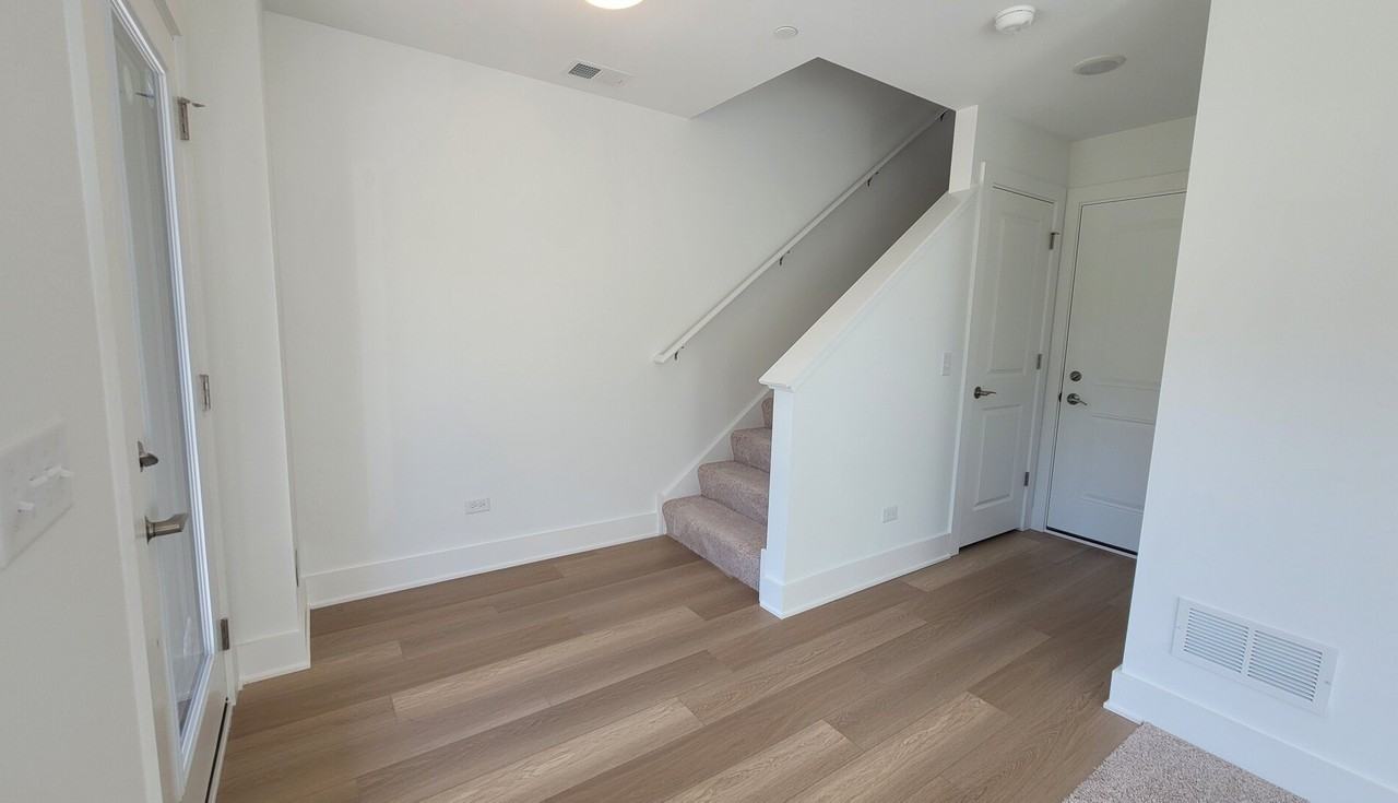 8377 Mulberry Ave - Photo 5 of 21