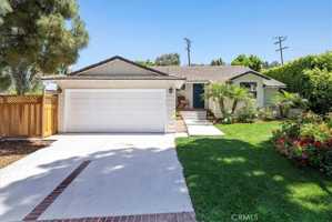 featured image of 1137 Via Coronel