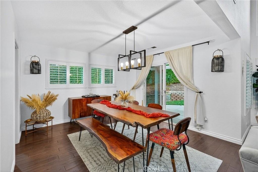 24456 Mockingbird Ct - Photo 6 of 29