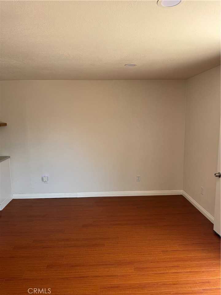 317 N Dale Ave - Photo 4 of 10