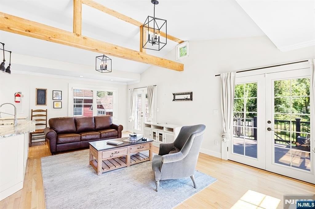 99 Columbus Avenue - Photo 4 of 20