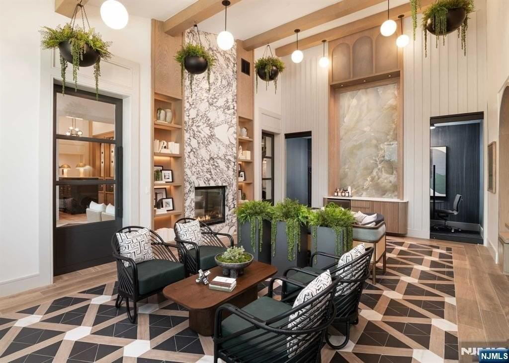 18 Park Ave - Photo 4 of 33