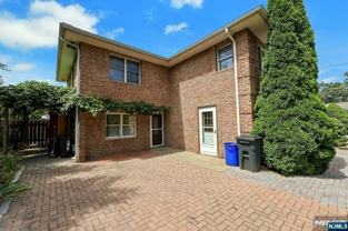 402 Monroe Ave - Photo 1 of 1