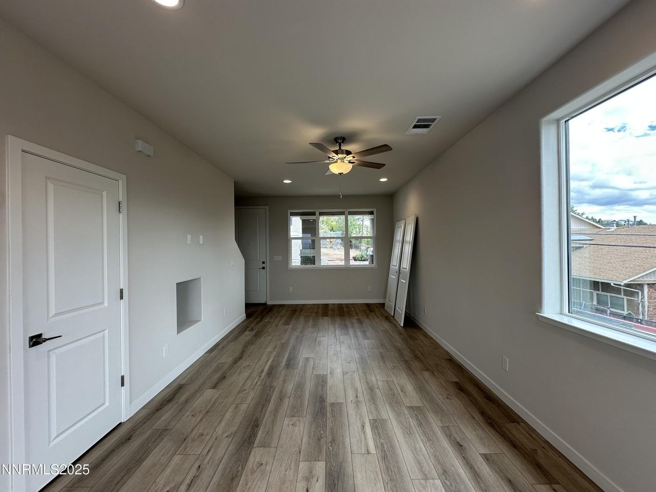 1180 Arrastra Rd - Photo 7 of 48