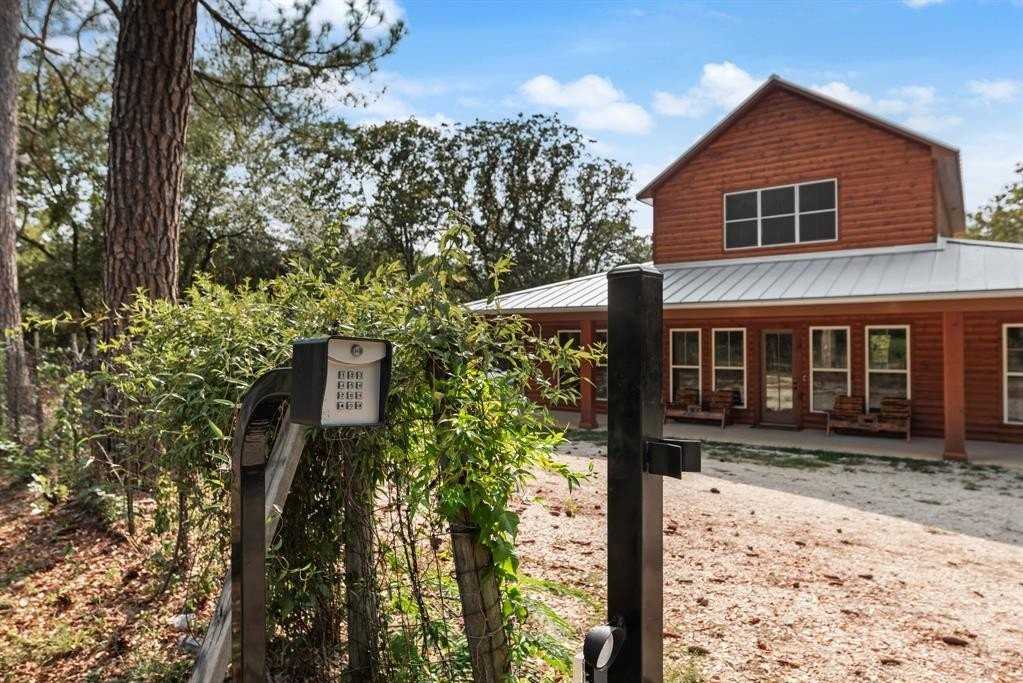 483 Spout Springs Rd - Photo 2 of 35